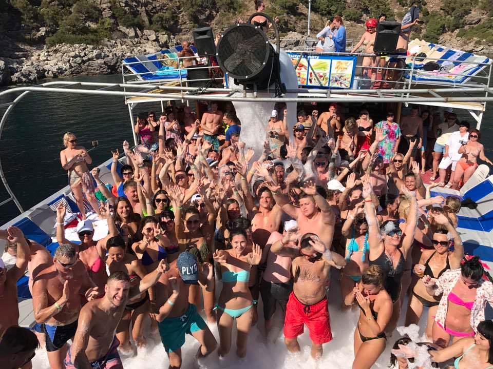 Ölüdeniz Fethiye Tekne Turları, Kelebekler Vadisi |Tatil Turları, Ucuz Tatil Paketleri ve Fethiye Turları